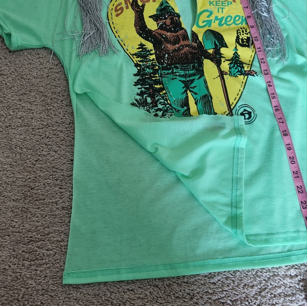 Swankaposh Distressed Smokey The Bear Graphic T Shirt - Picture 7 of 7